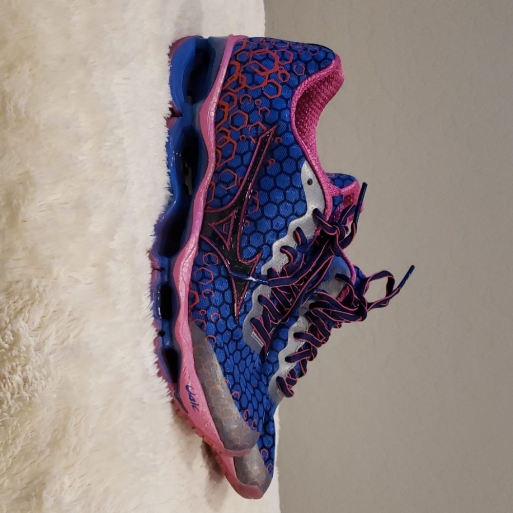 Mizuno Running Shoes